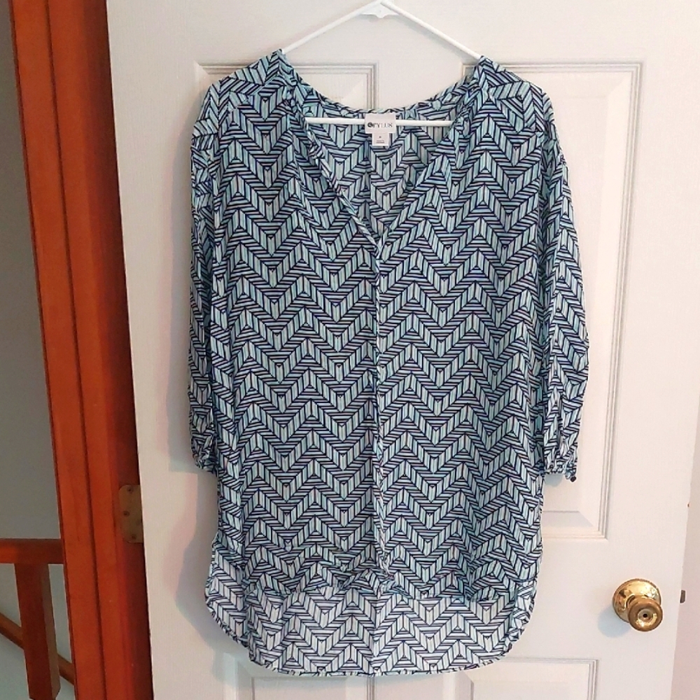 😮 3/$10 STYLUS Blue and White 3/4 Sleeve Blouse